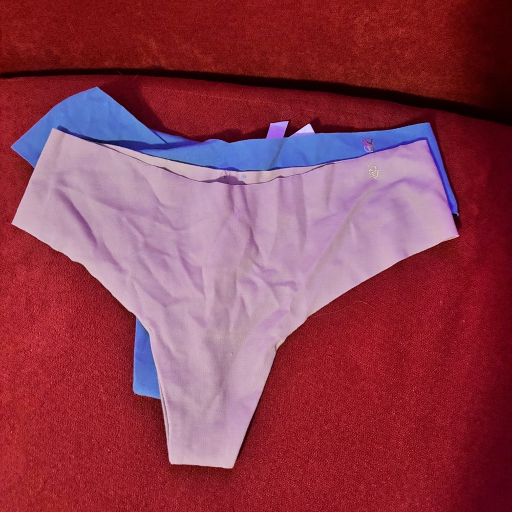 Victoria's Secret seemless nude thong M